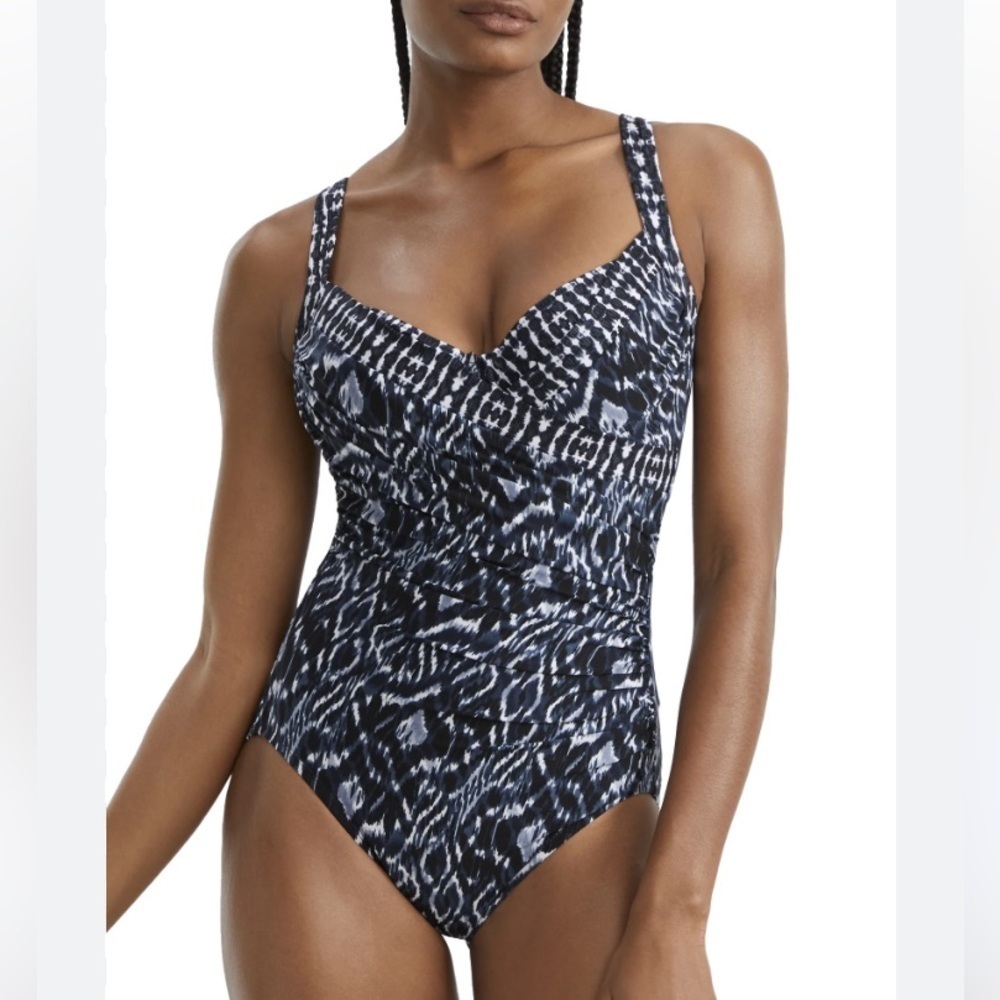 Miraclesuit Swimsuit Estilo NWT 10 lbs Lighter in 10 Seconds Women's Swim Attire